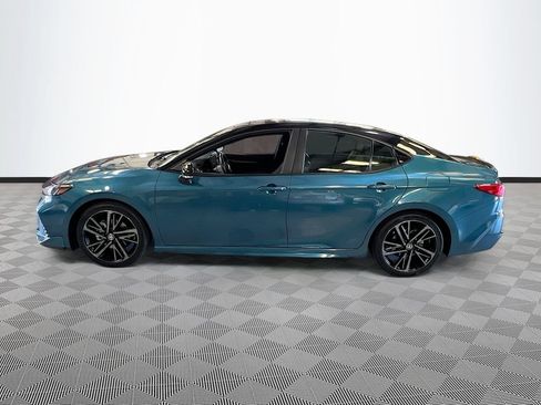 Used 2025 Toyota Camry XSE FWD image 4