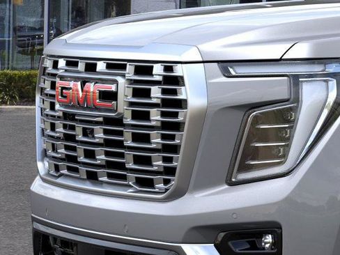 New 2026 GMC Yukon XL Denali w/ Sun & Power Step Package AWD/4WD image 13