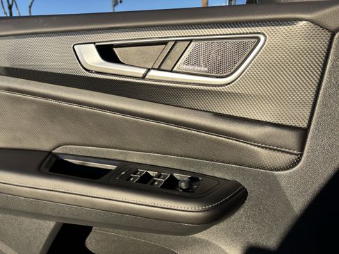 Certified 2025 Volkswagen Atlas Cross Sport SEL Premium R-Line image 20