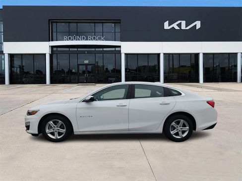Used 2024 Chevrolet Malibu LT image 4