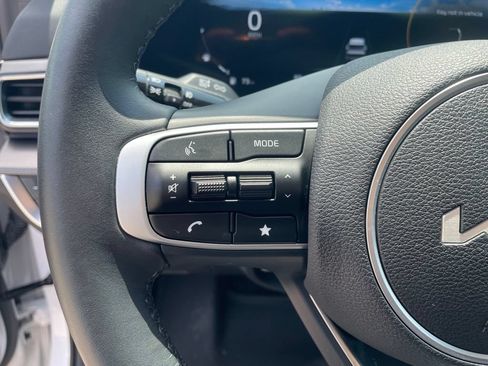 Used 2025 Kia Sportage SX FWD image 19