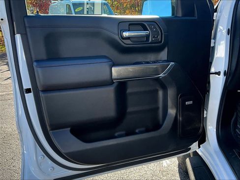 Used 2020 GMC Sierra 1500 AT4 w/ AT4 Premium Package image 9