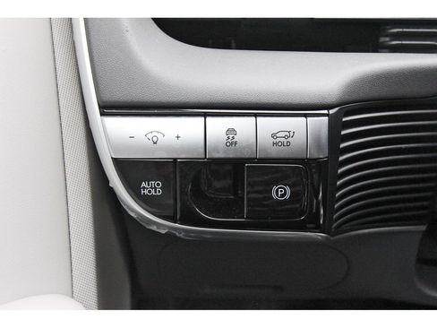 Certified 2024 Hyundai Ioniq 5 Limited RWD image 22