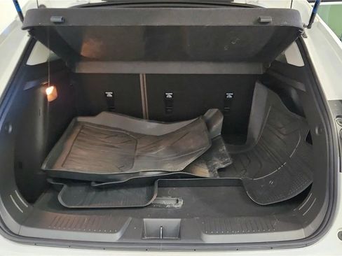 Used 2025 Chevrolet Trax ACTIV w/ Driver Confidence Package FWD image 19