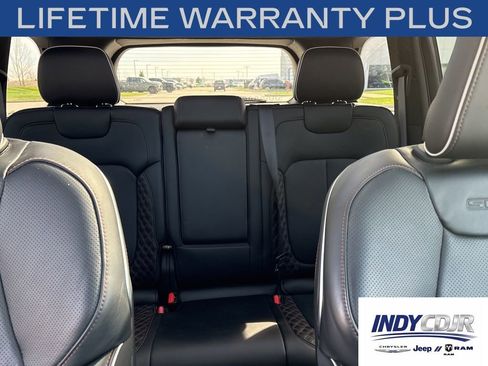 Used 2024 Jeep Grand Cherokee Summit AWD/4WD image 14