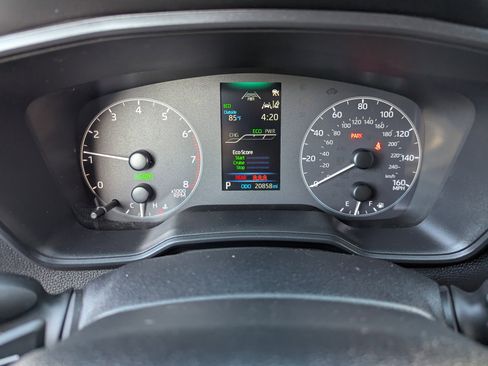 Used 2024 Toyota Corolla Cross SE w/ Moonroof Package image 31