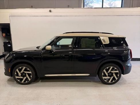 New 2026 MINI Cooper Countryman S image 2