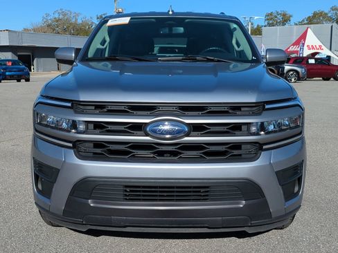 Used 2024 Ford Expedition Max XLT image 9