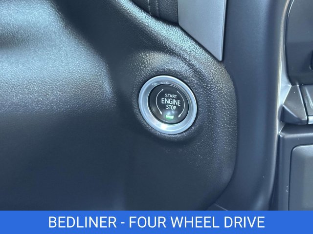 Used 2022 Chevrolet Silverado 1500 RST AWD/4WD image 8