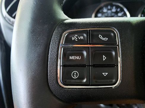 Used 2013 Jeep Wrangler Sport AWD/4WD image 13