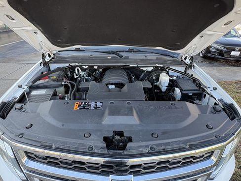 Used 2019 Chevrolet Tahoe LS w/ All-Season Package image 14