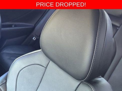 Used 2023 Hyundai Elantra Limited FWD image 14