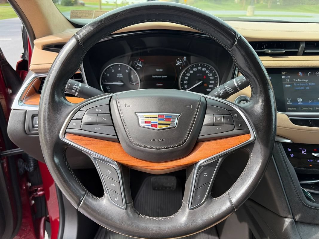 Used 2018 Cadillac XT5 Platinum w/ Driver Assist Package AWD/4WD image 24