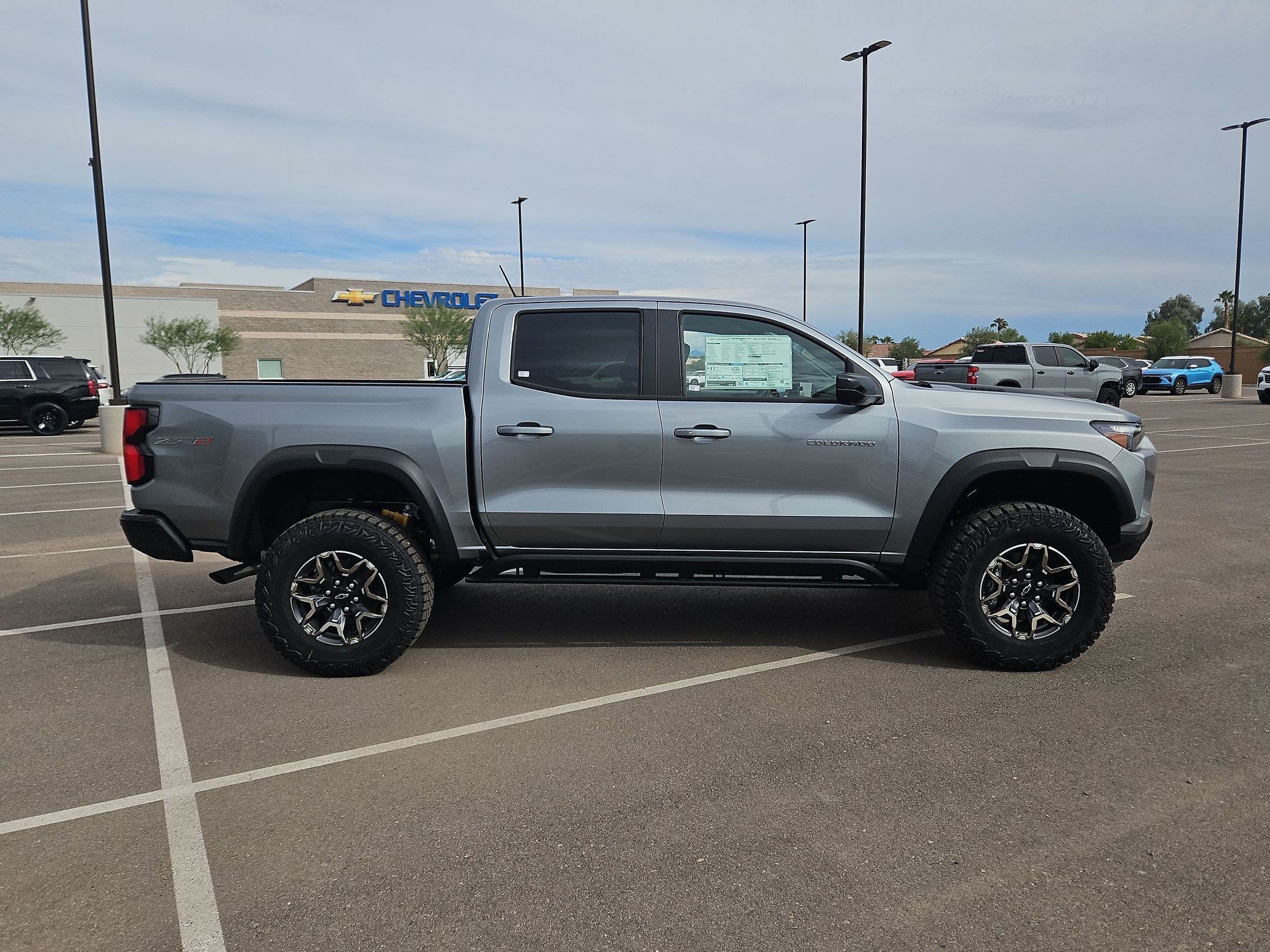 New 2026 Chevrolet Colorado ZR2 w/ Technology Package AWD/4WD image 8