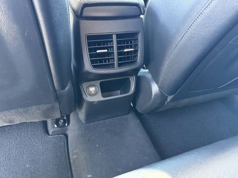 Used 2021 Kia Seltos EX image 28