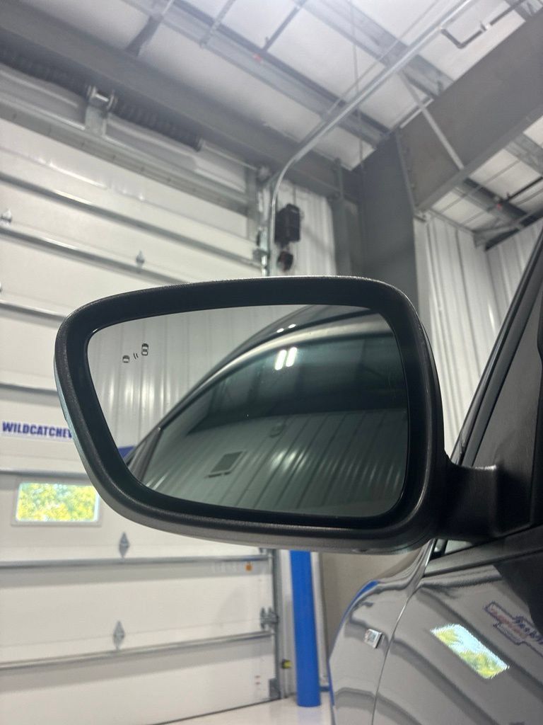 Used 2025 Ford Escape ST-Line FWD image 12