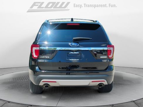 Used 2017 Ford Explorer Limited w/ Equipment Group 301A FWD image 8