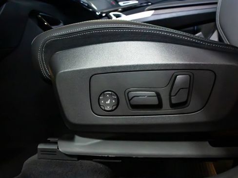 Used 2025 BMW X1 xDrive28i AWD/4WD image 14