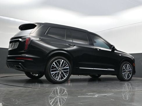 Used 2024 Cadillac XT6 Sport w/ Technology Package AWD/4WD image 52