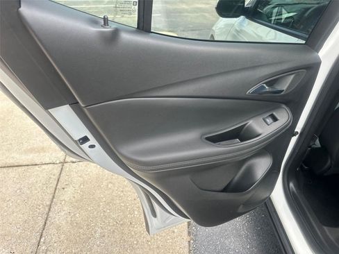 Used 2022 Buick Encore GX Preferred w/ Cold Weather Comfort Package FWD image 17
