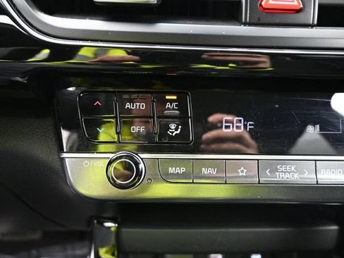 Used 2025 Kia Seltos S FWD image 25