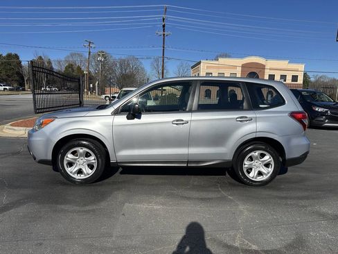 Used 2014 Subaru Forester 2.5i image 8