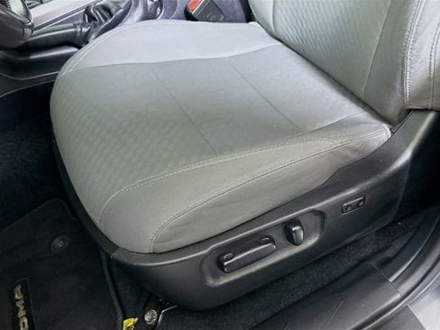 Used 2020 Toyota Tacoma SR5 image 18