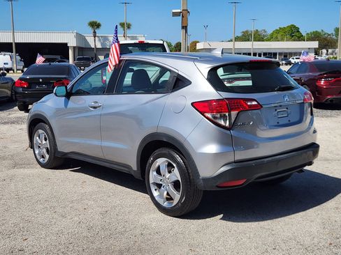 Used 2021 Honda HR-V LX image 5
