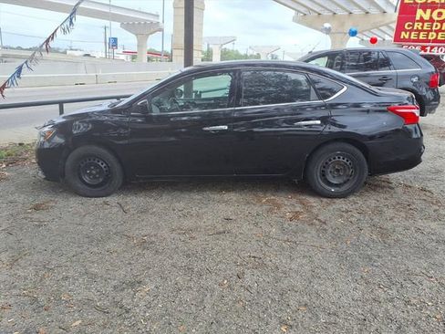 Used 2017 Nissan Sentra S FWD image 3