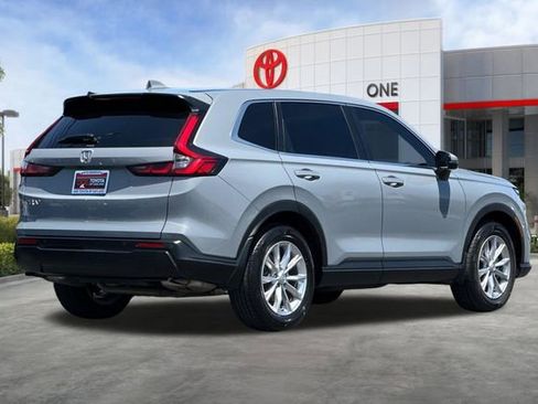 Used 2023 Honda CR-V EX-L image 4