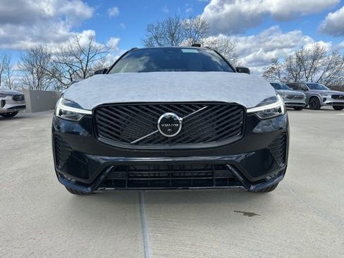 New 2026 Volvo XC60 B5 Plus w/ Climate Package image 2