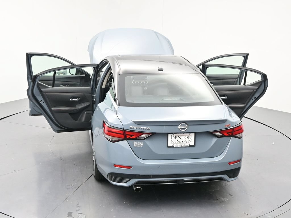 Used 2025 Nissan Sentra SR w/ SR Premium Package FWD image 26