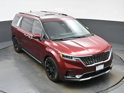 Used 2022 Kia Carnival SX Prestige image 37