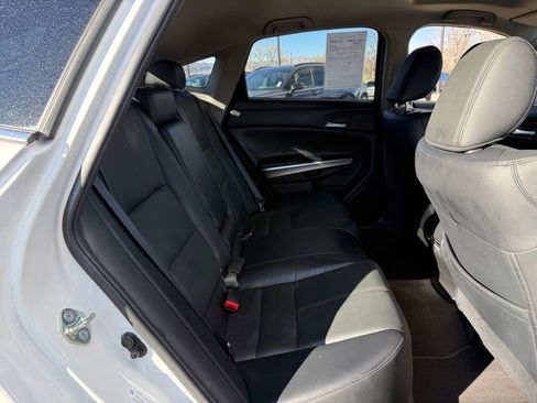 Used 2015 Honda Crosstour EX-L image 18