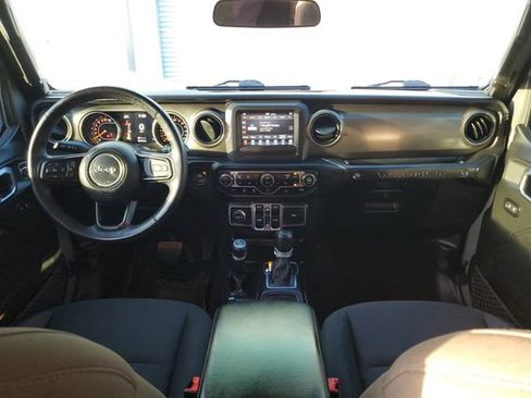 Used 2018 Jeep Wrangler Unlimited Sport S AWD/4WD image 10
