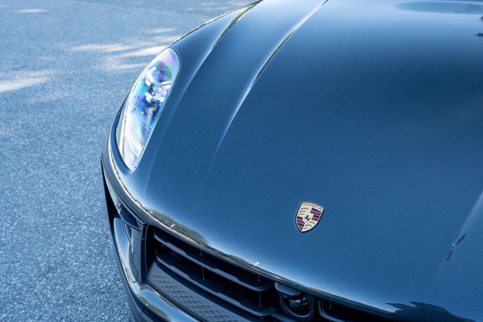 Certified 2026 Porsche Macan AWD/4WD image 18