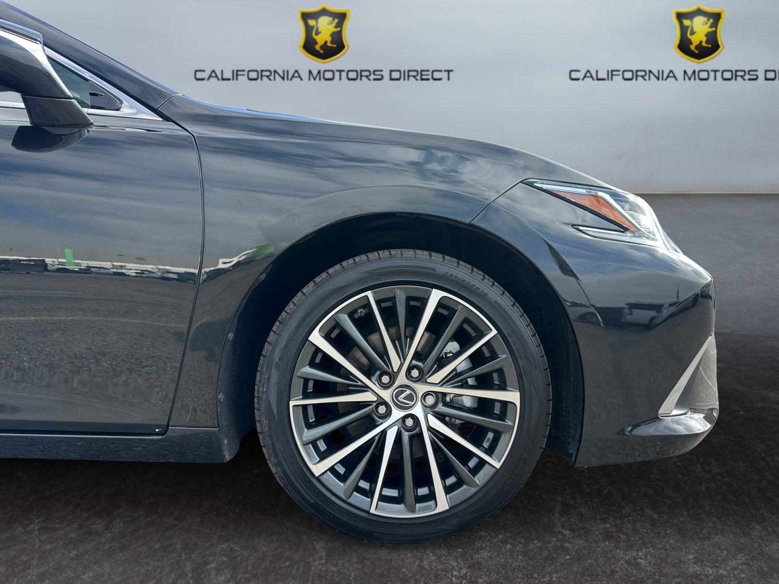 Used 2024 Lexus ES 300h w/ Premium Package FWD image 14