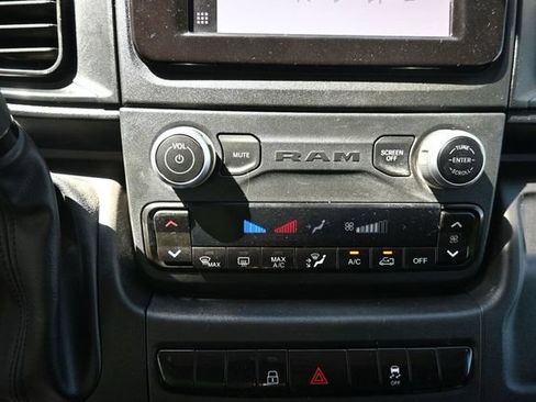 Used 2024 RAM ProMaster 2500 w/ Convenience Group FWD image 26
