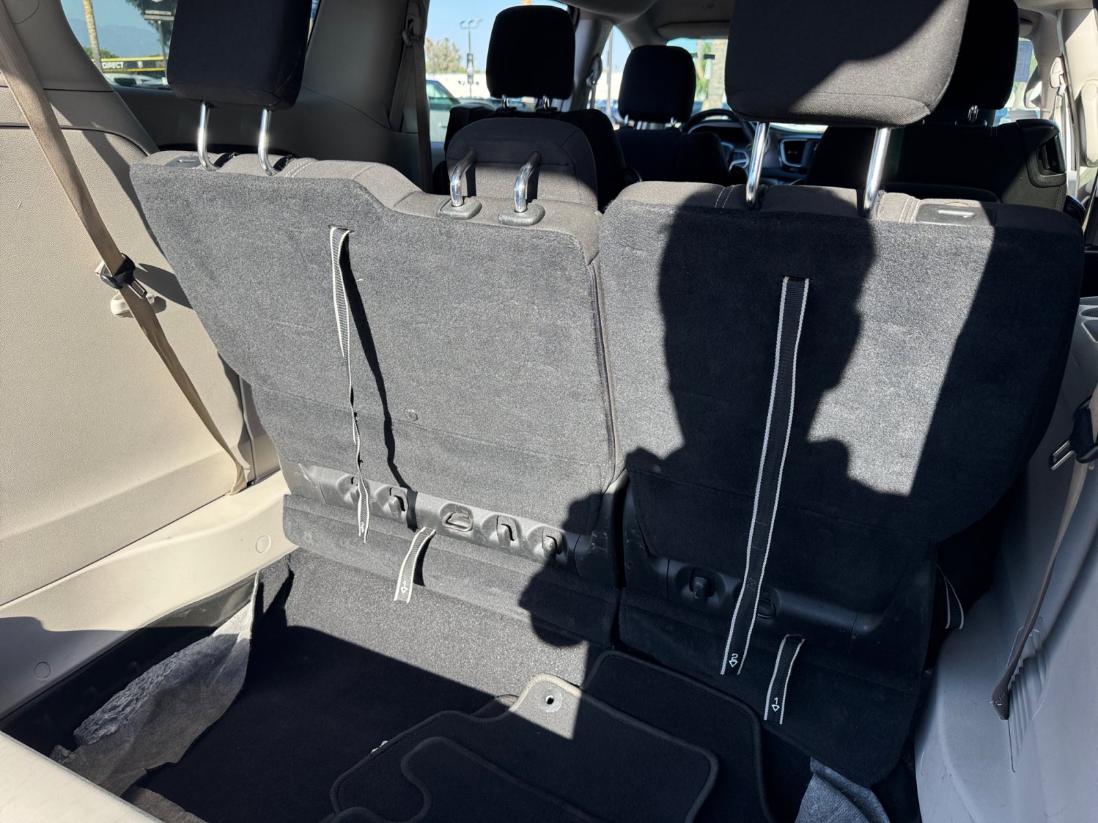 Used 2022 Chrysler Voyager LX FWD image 20
