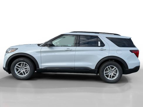 New 2026 Ford Explorer Active w/ Active Comfort Package image 2