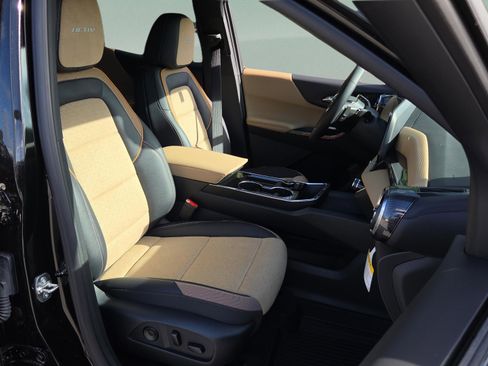 New 2026 Chevrolet Equinox ACTIV image 19