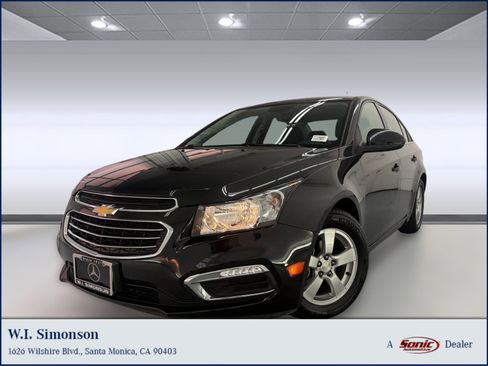 Used 2015 Chevrolet Cruze LT w/ Technology Package image 1