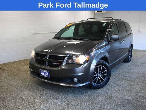Used 2017 Dodge Grand Caravan GT image 9