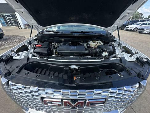Certified 2023 GMC Yukon XL Denali image 73
