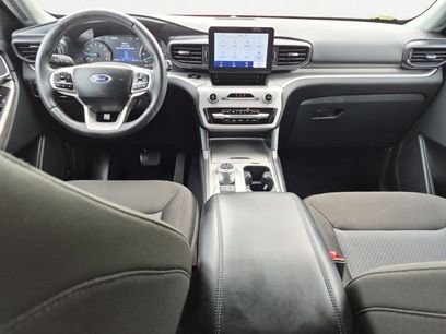 Used 2024 Ford Explorer XLT