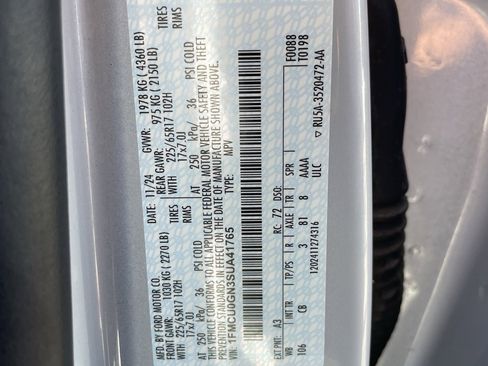 Used 2025 Ford Escape Active image 28