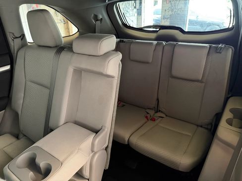 Used 2015 Toyota Highlander LE AWD/4WD image 33
