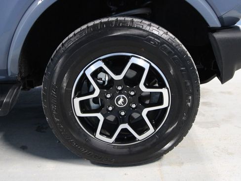 Used 2025 Ford Bronco Outer Banks image 33