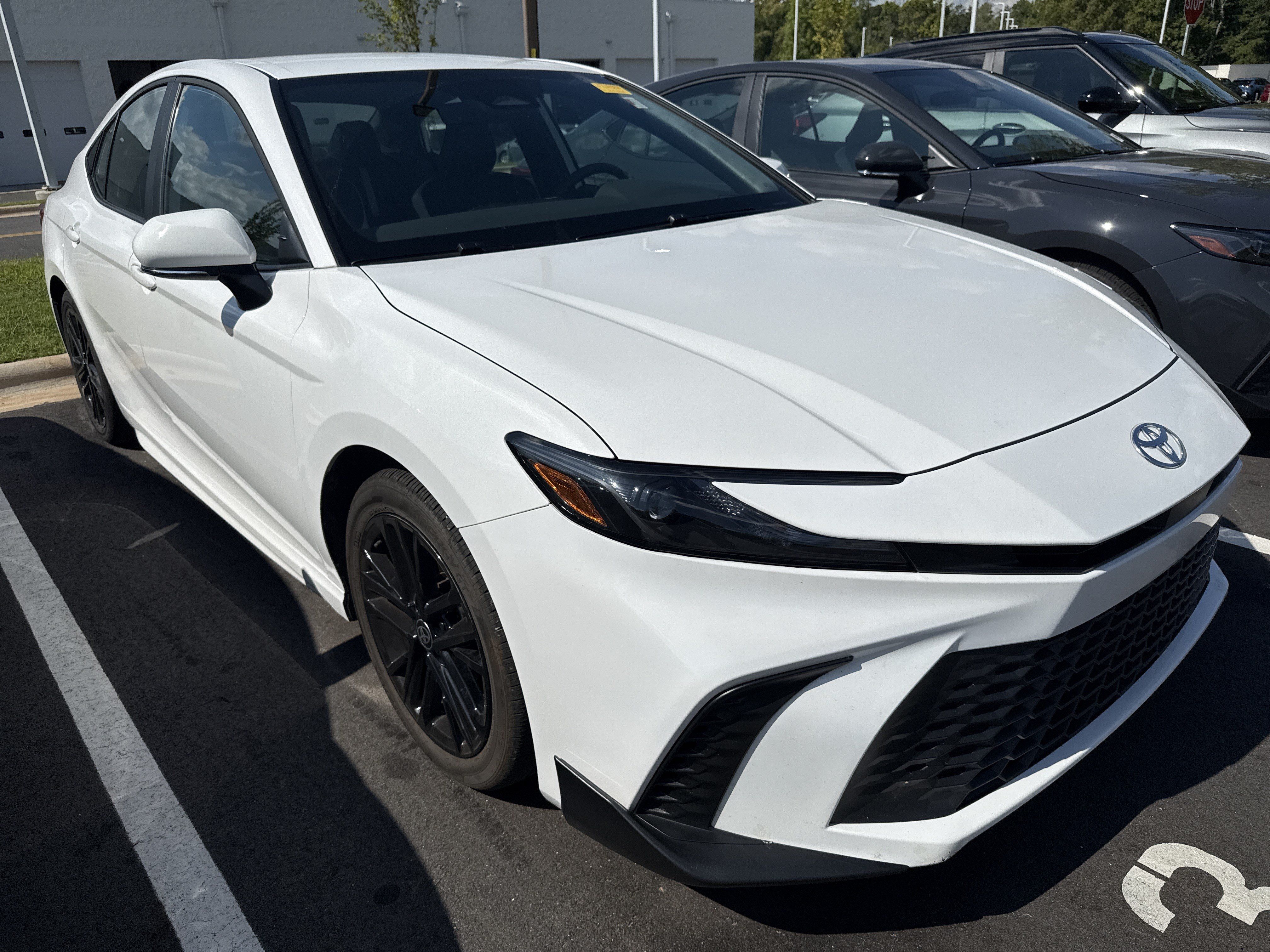 Used 2026 Toyota Camry SE w/ Convenience Package FWD image 37
