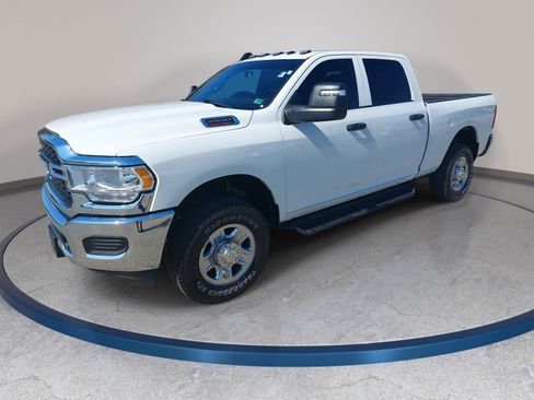 Used 2024 RAM 2500 Tradesman w/ Chrome Appearance Group AWD/4WD image 1